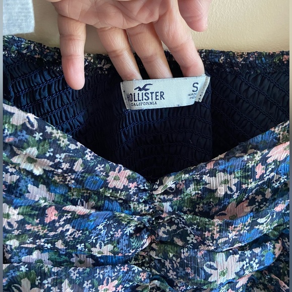 Hollister dress. Size Small - Picture 4 of 6
